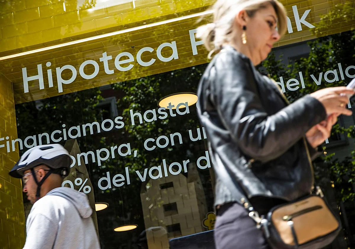 La banca encarece sus hipotecas fijas pese a la caída del euríbor por segundo mes consecutivo