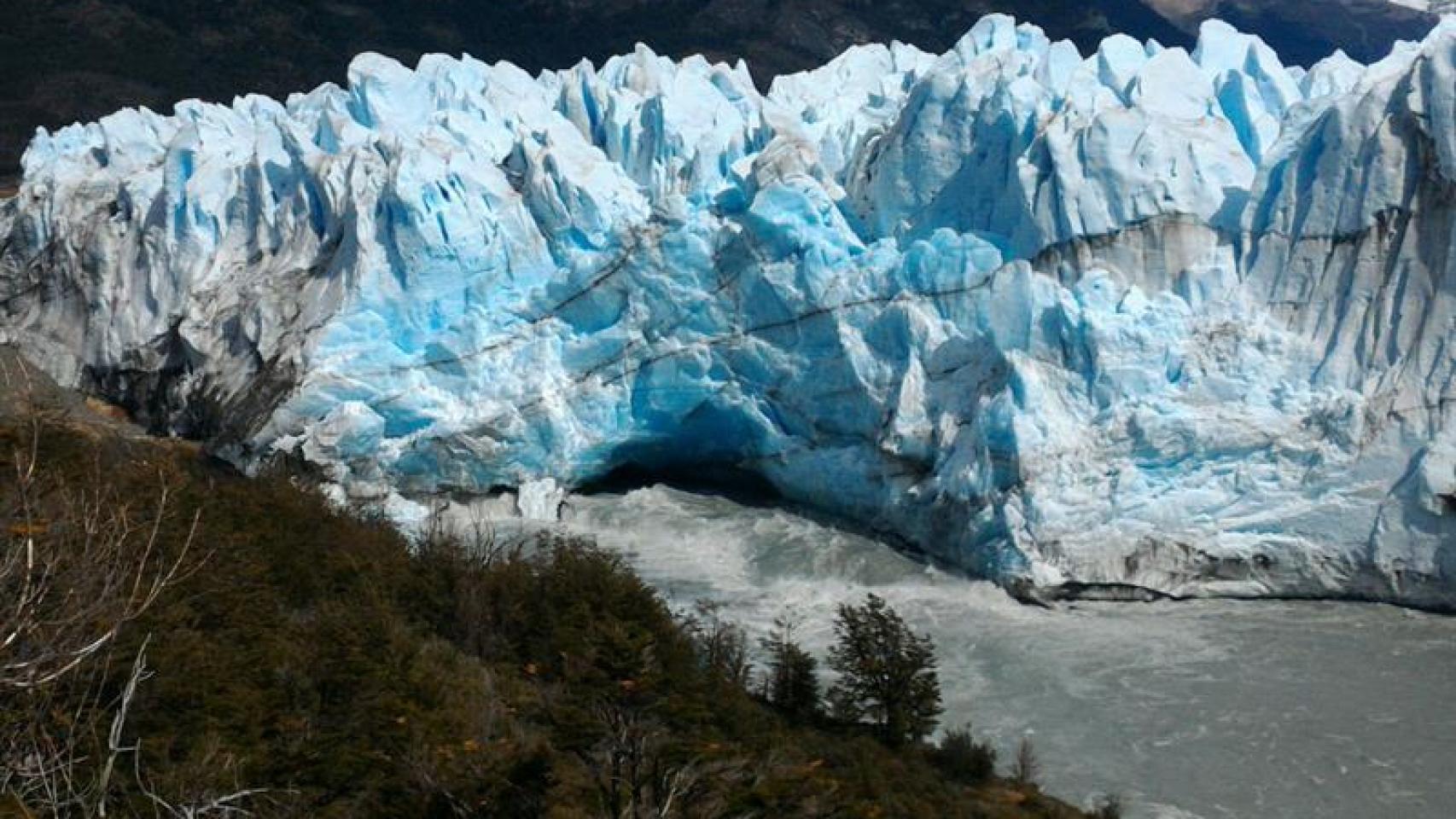 Los glaciares argentinos en peligro: el Senado del país aprueba una reforma que reduce su protección