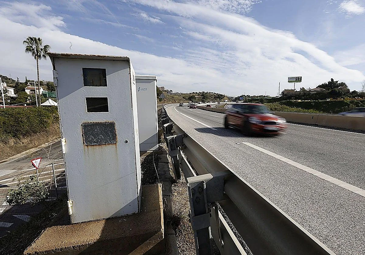 Spain's traffic authorities install 33 new speed cameras, two in Malaga province