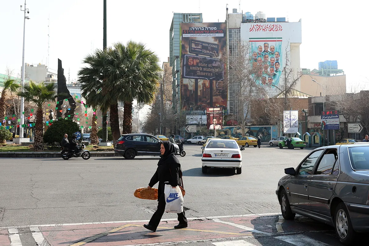 Reino Unido evacúa a todo su personal de Irán