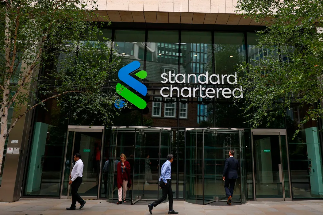 Standard Chartered rebaja a la mitad su previsión sobre el bitcoin