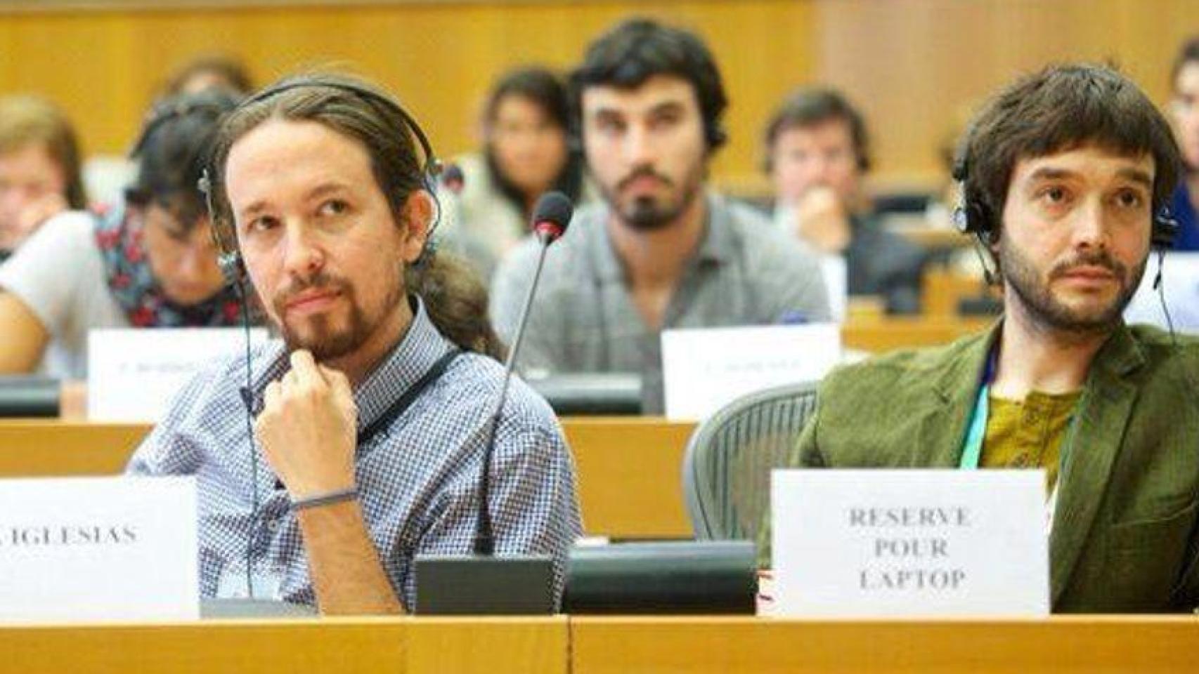 Pablo Bustinduy, ¿pacificador de la izquierda? El hijo de una ministra de Felipe González que abandonó a Pablo Iglesias