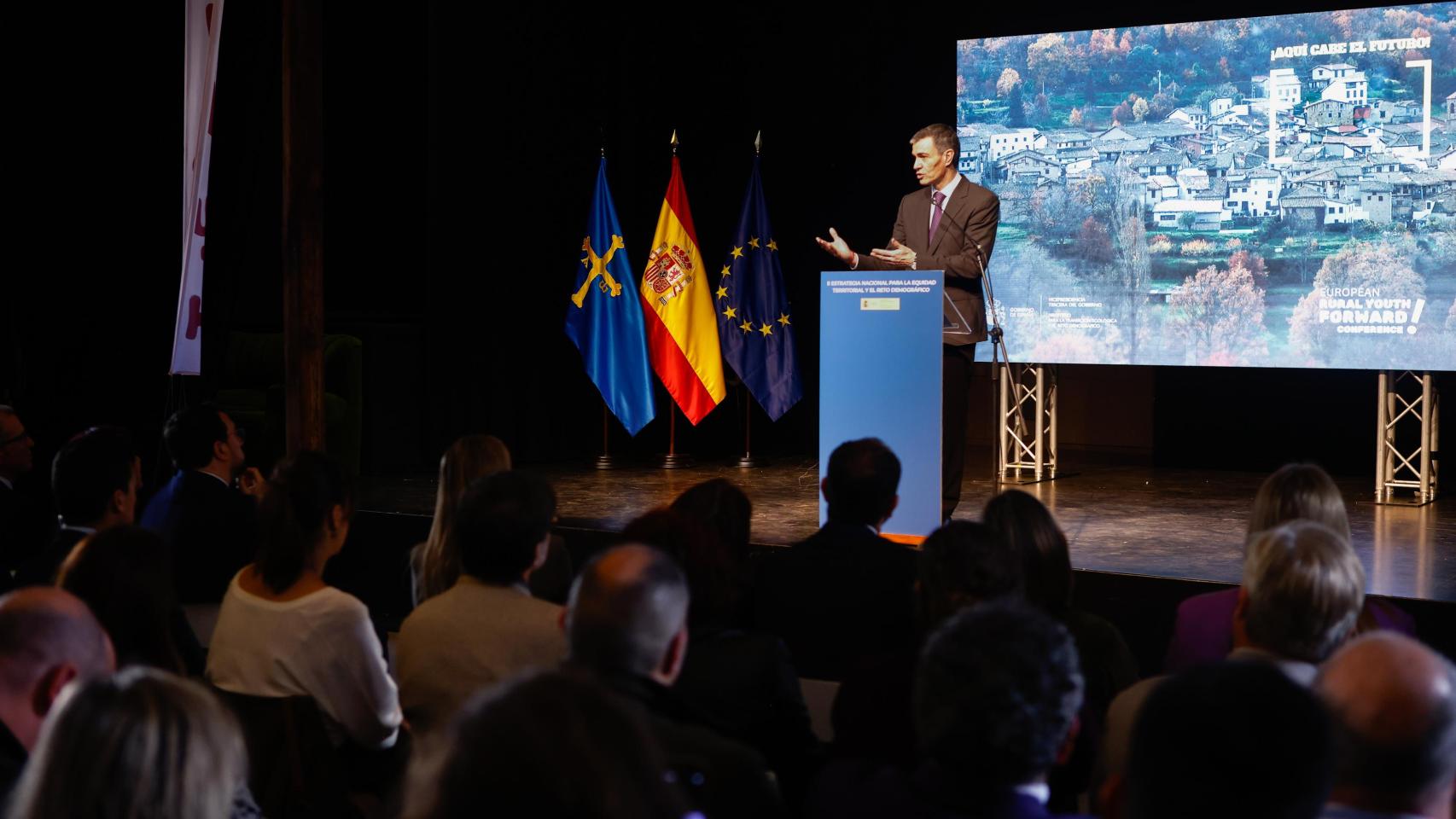 El Gobierno acelera la puesta en marcha del 'fondo soberano' y contacta con la banca para recabar su apoyo