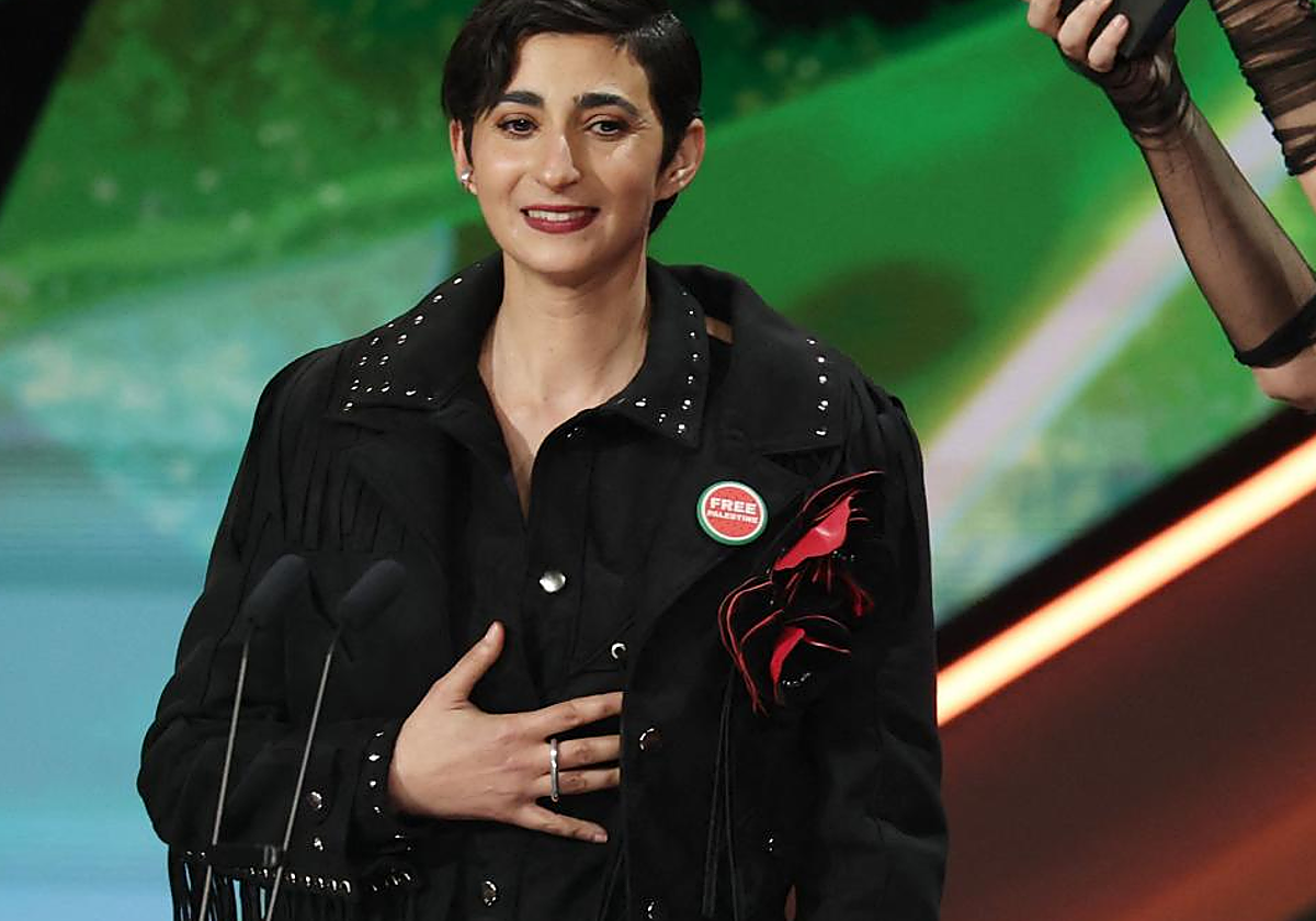 La alfombra roja de los Goya se tiñe de protesta con pins de 'Free Palestine'