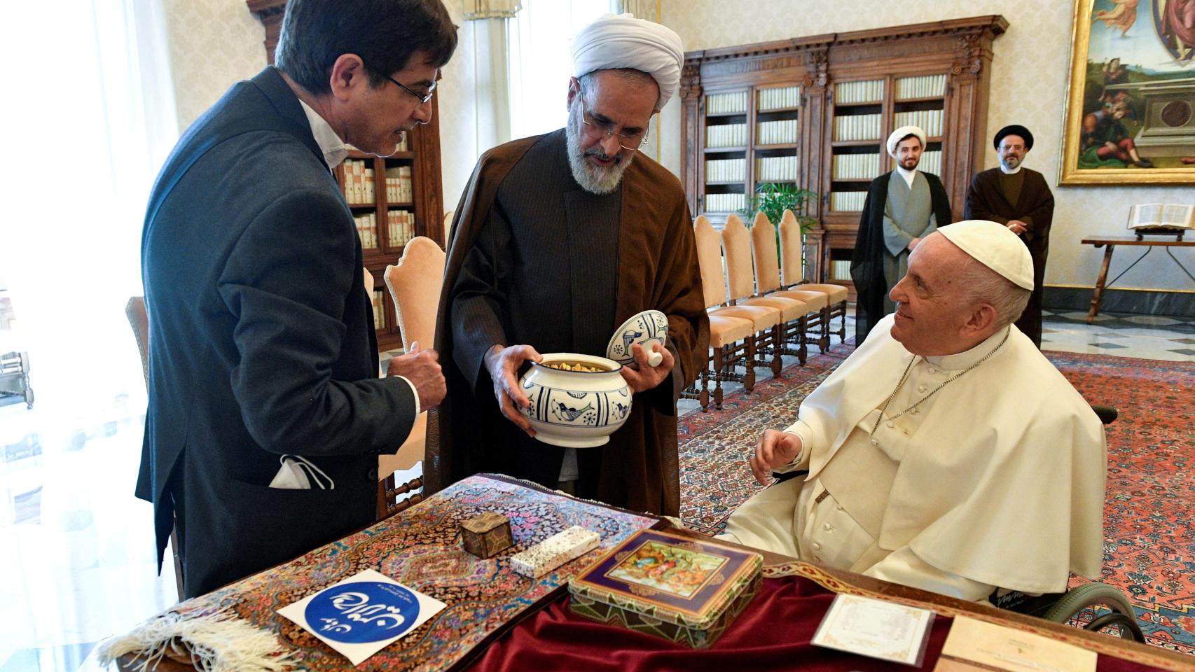 Ataque a Irán de EEUU e Israel, hoy en directo | Última hora de la ofensiva de Trump y Netanyahu contra Teherán y bombardeo de bases británicas en Chipre