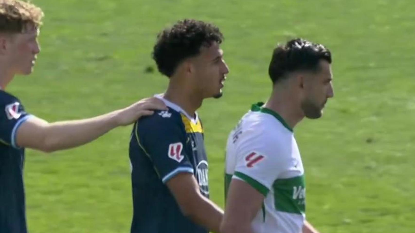 "Viniste en patera": el presunto insulto racista de Rafa Mir a Omar El Hilali que recoge el acta del Elche-Espanyol