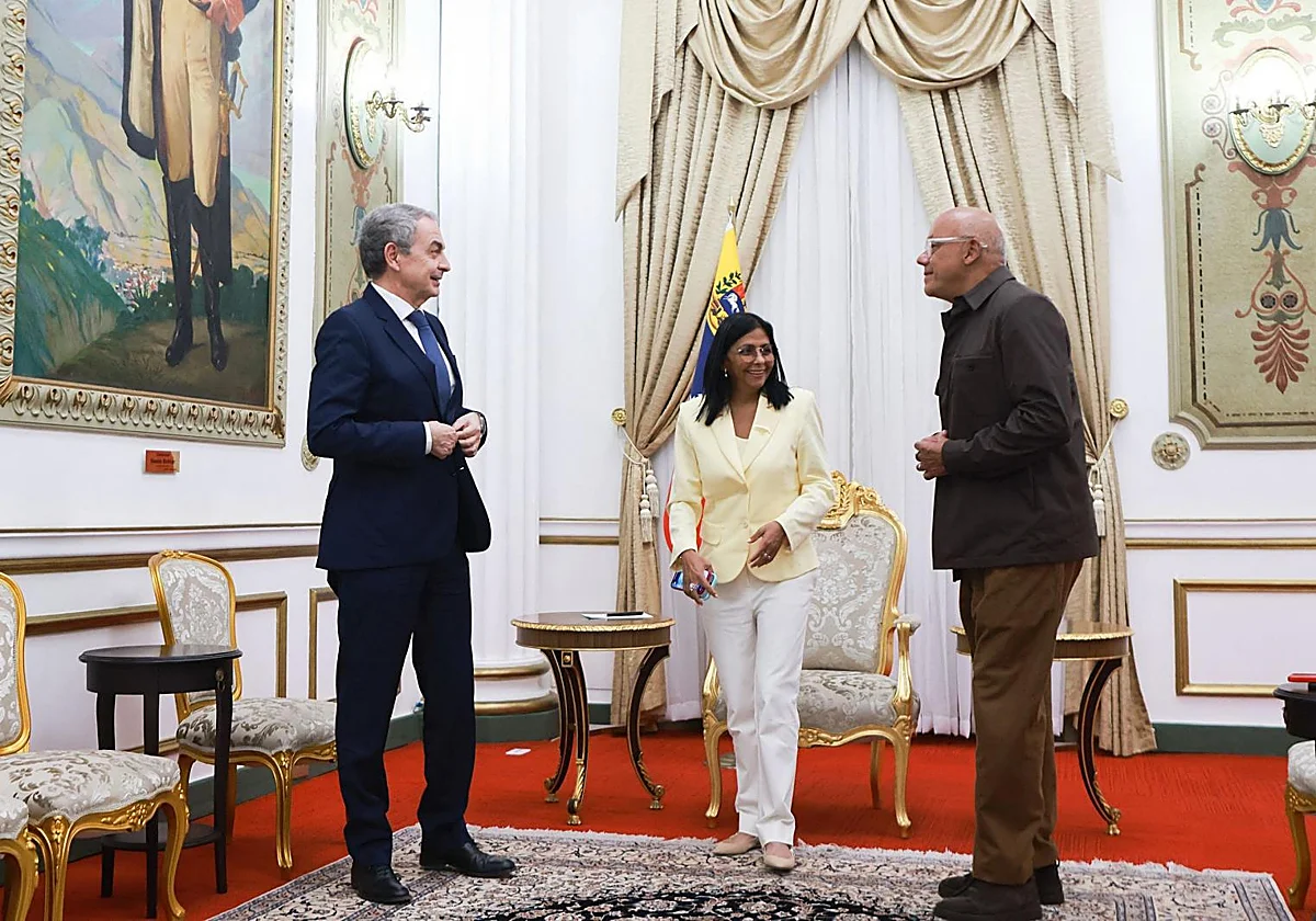 El Senado interroga hoy a Zapatero con Plus Ultra y su nexo con Venezuela en pleno apogeo