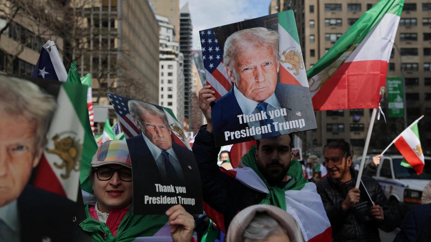 Trump se abre a dialogar con el ejecutivo provisional de Irán tras los bombardeos y alimenta la idea de la "vía venezolana"