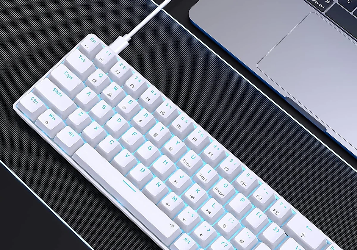 Ahorra espacio y gana velocidad con el teclado mecánico Dierya T68SE que revolucionará tu escritorio