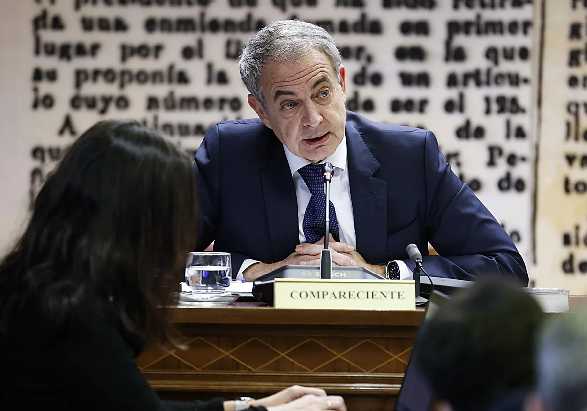 Zapatero considera un «burdo montaje» que diera un «chivatazo» en el 'caso Plus Ultra'