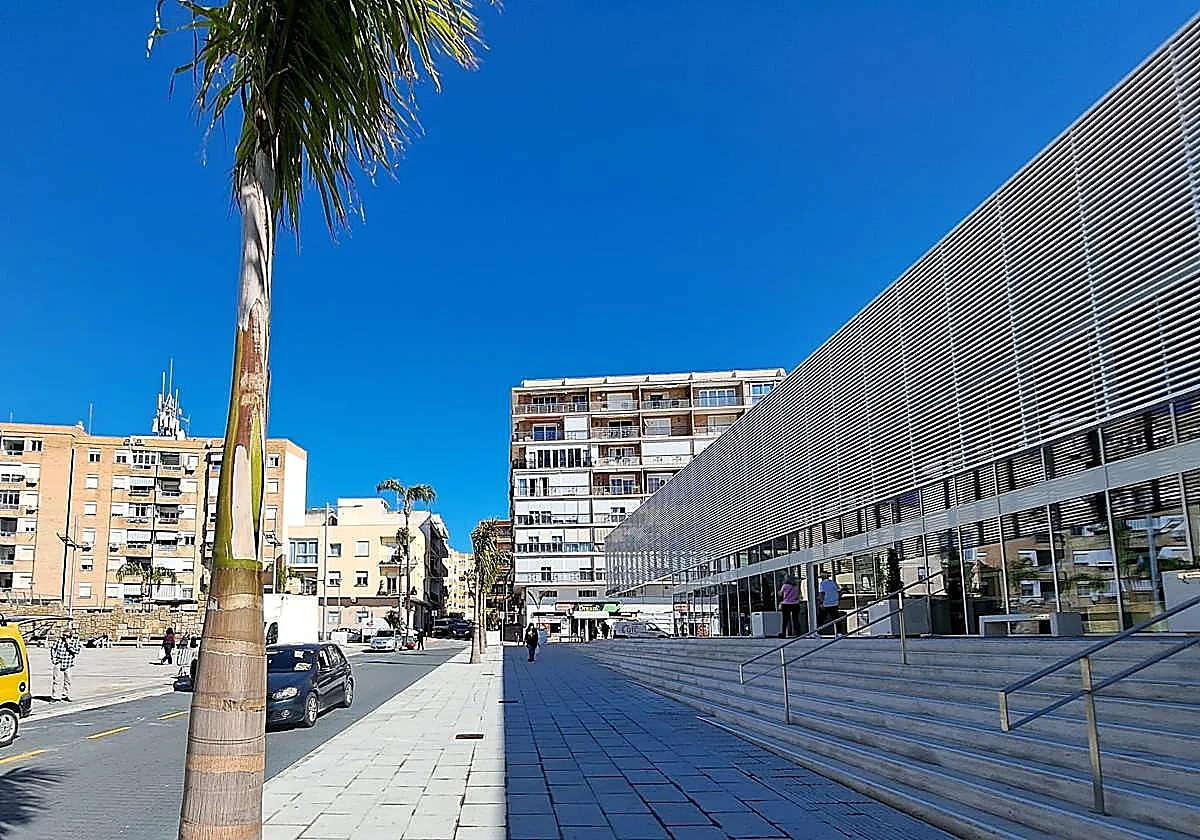 Almuñécar's market gets ready to reopen in March