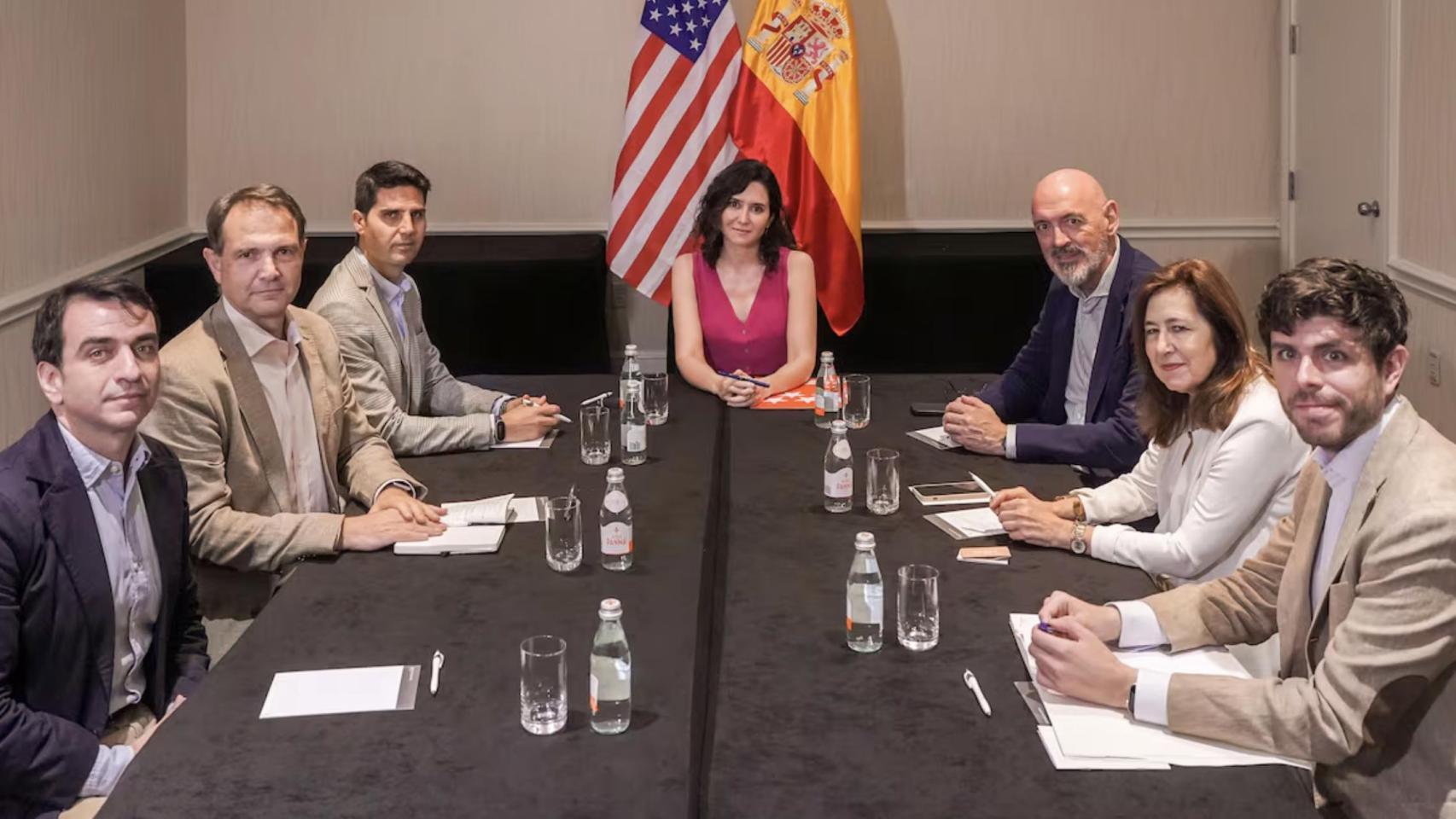 Ayuso pacta con los rectores un nuevo modelo de financiación para las universidades públicas de Madrid