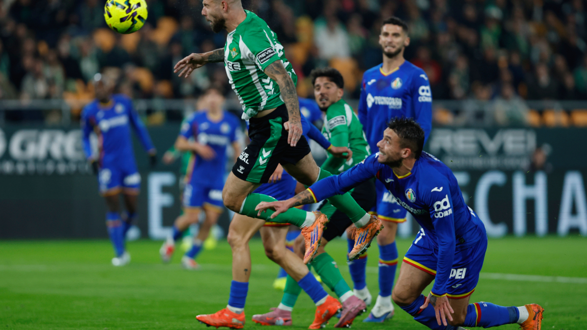 El Betis deja atrás el derbi y estudia cómo derribar el 'muro' de Bordalás