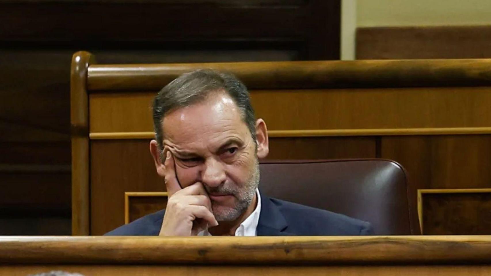 La Mesa del Congreso retira el voto y sueldo de diputado a Ábalos tras confirmarse su procesamiento por el Supremo