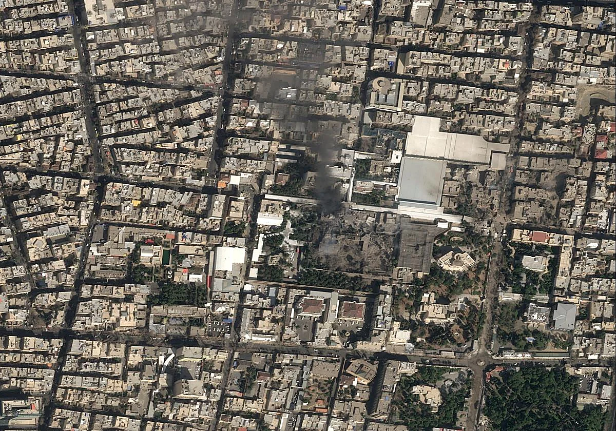 Israel asegura que ha bombardeado la reunión de 88 clérigos que iban a elegir al sucesor de Jamenei