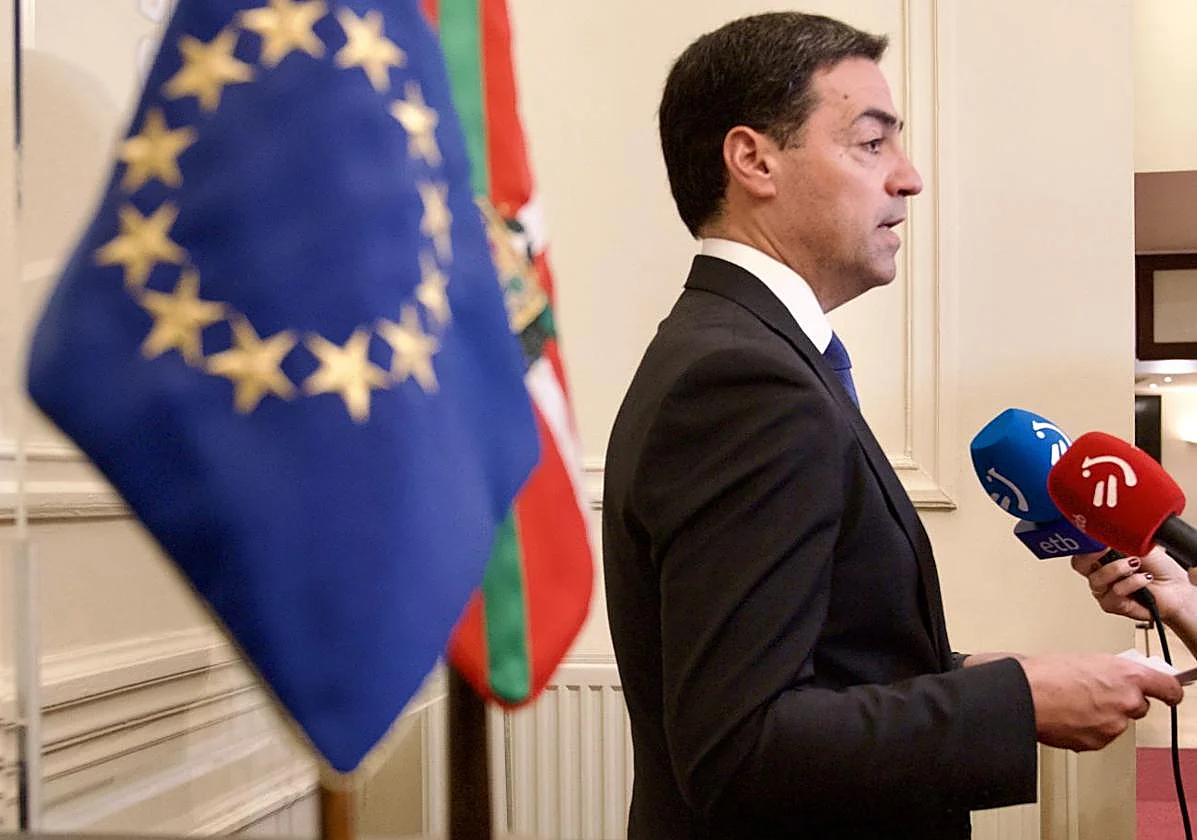 Pradales busca una alianza con Bélgica para impulsar la oficialidad del euskera