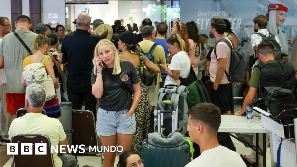 El conflicto en Medio Oriente deja el peor caos aéreo desde la pandemia de Covid