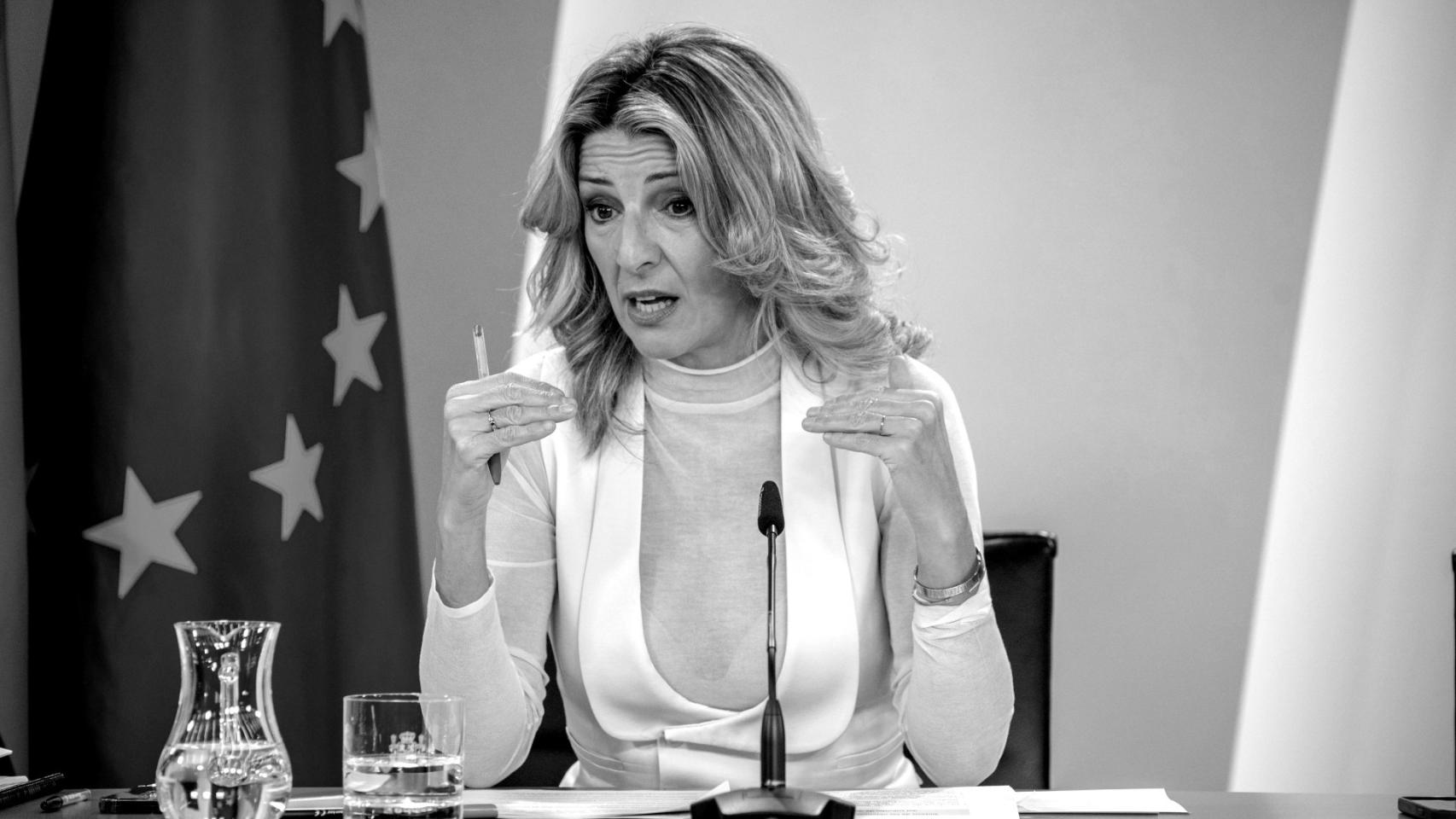 El último asalto de Sánchez a las instituciones independientes: la AIReF