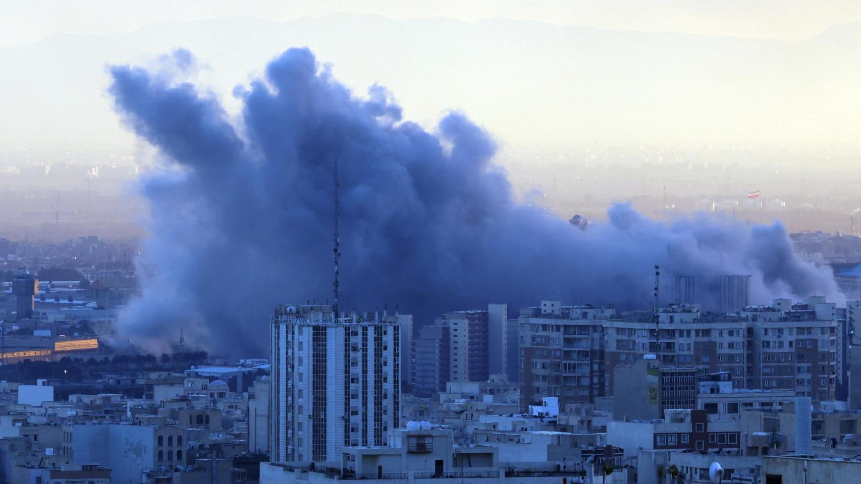 Guerra entre Irán, EEUU e Israel, en directo | Cuatro muertos en Líbano tras los ataques cruzados entre Israel y Hezbolá y última hora de Trump