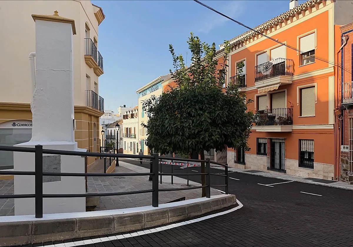 Fin a meses de obras en el Albaicín: Coín reabre dos de sus calles históricas