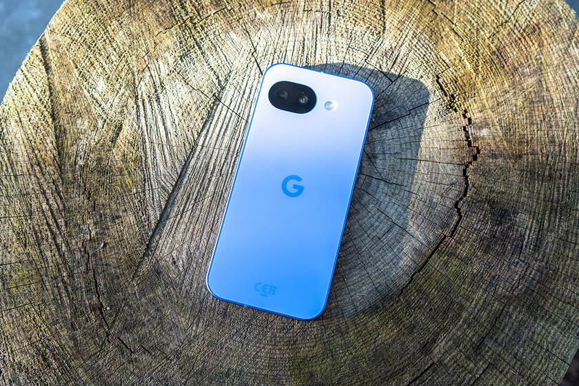 Google Pixel 10a, análisis: esperaba evolución y me he tropezado con la realidad. Por eso sigue siendo una elección segura