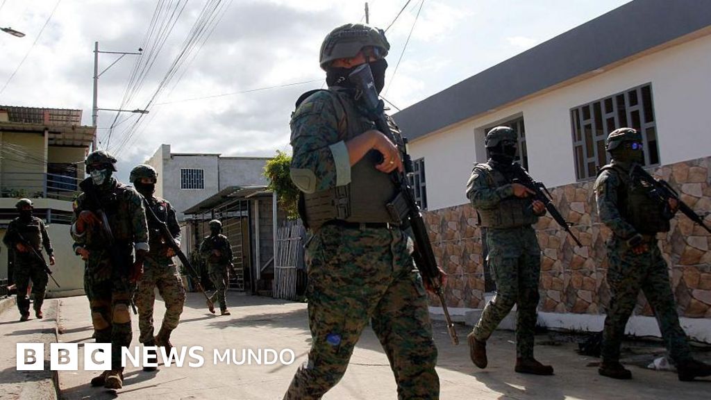 EE.UU. y Ecuador lanzan operaciones militares conjuntas contra "organizaciones terroristas" en el país sudamericano