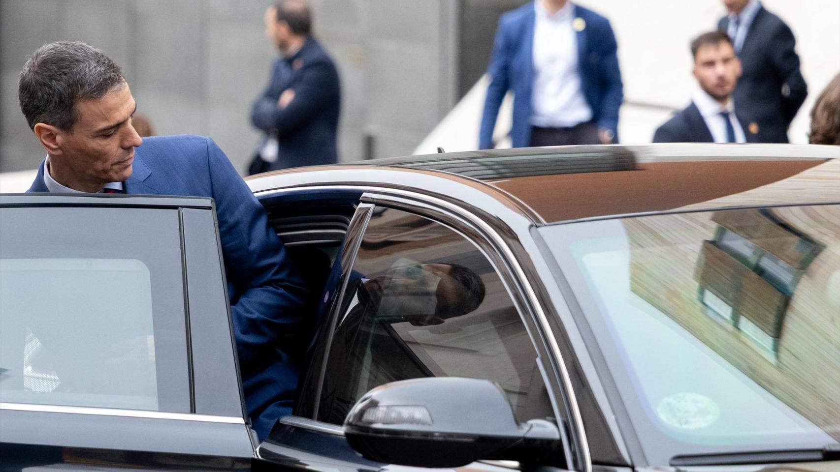 El PSOE cree que el pulso con Trump supone un vuelco y que el 'no a la guerra' puede llevar a Sánchez a ganar las elecciones