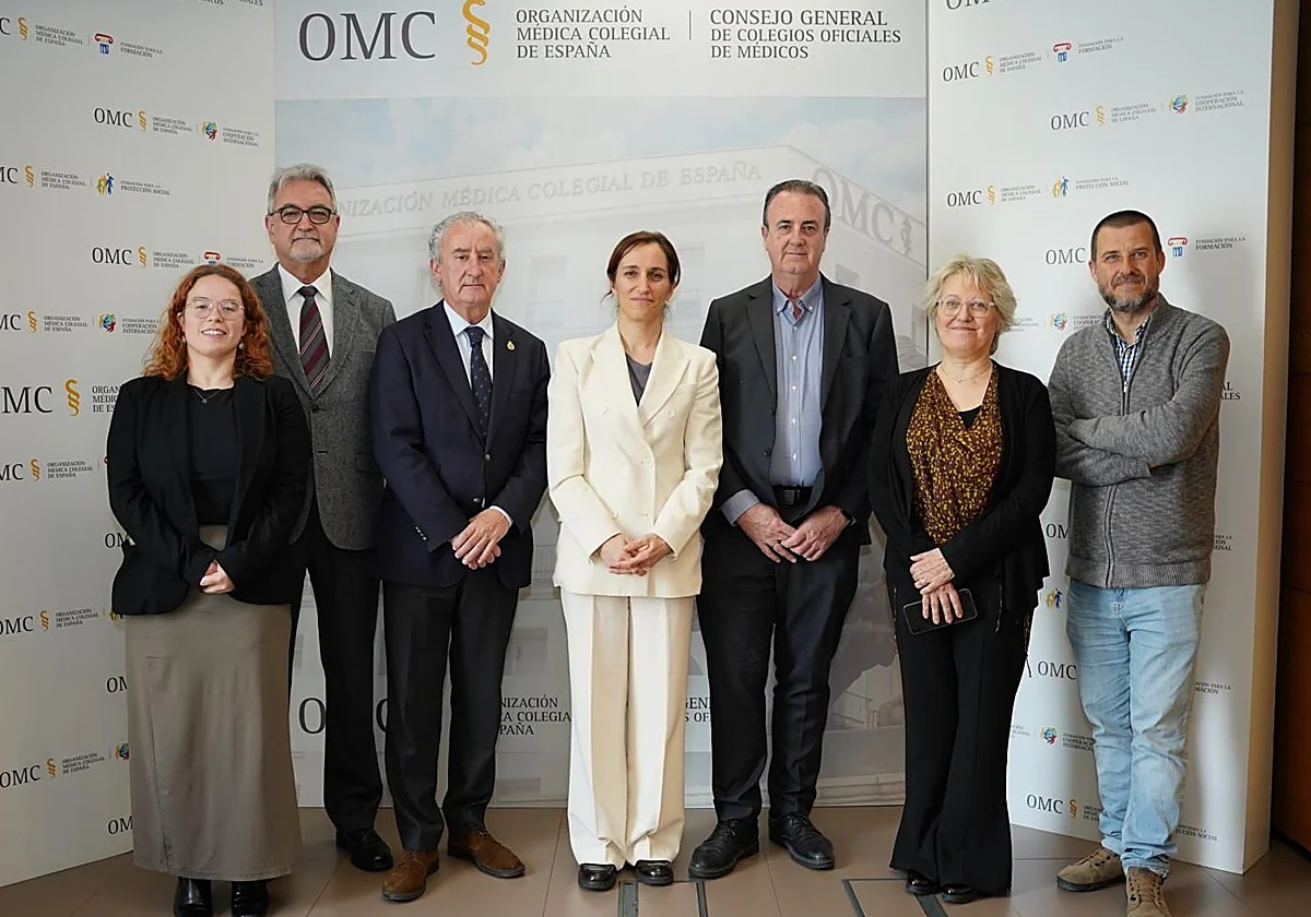 Sanidad alcanza un acuerdo con parte del colectivo médico para intentar evitar la huelga