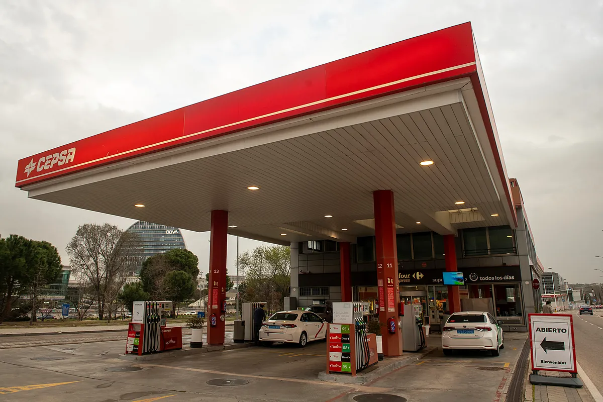 La gasolina y el gasóleo se disparan 10 céntimos tras el ataque a Irán