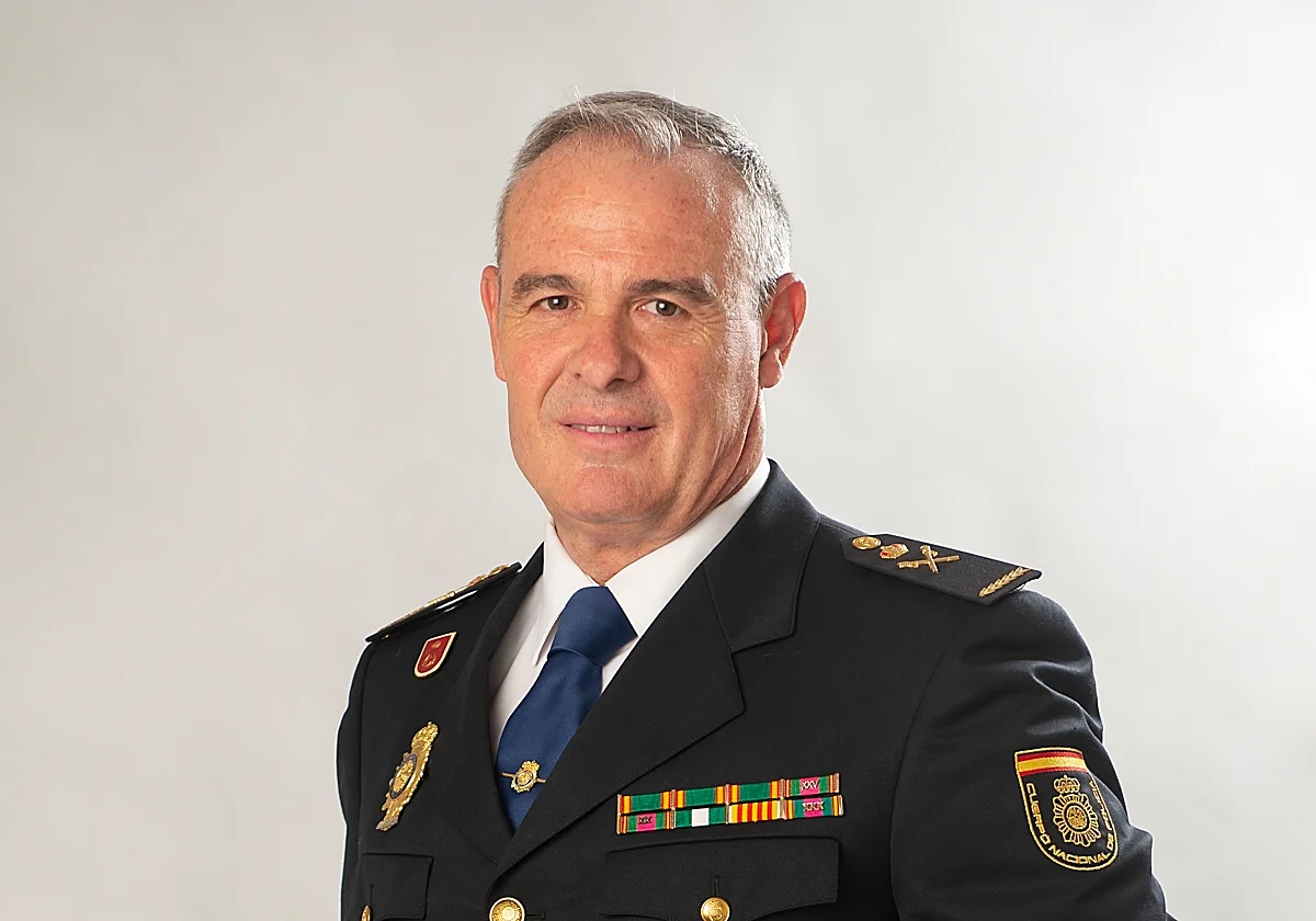 Marlaska da la sorpresa y nombra a un mando de bajo perfil como nuevo DAO tras el escándalo de González