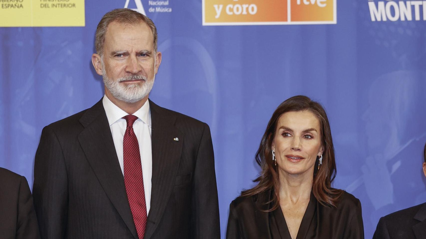 Letizia, muy sobria, cierra una semana triste presidiendo el concierto en homenaje a las víctimas del terrorismo