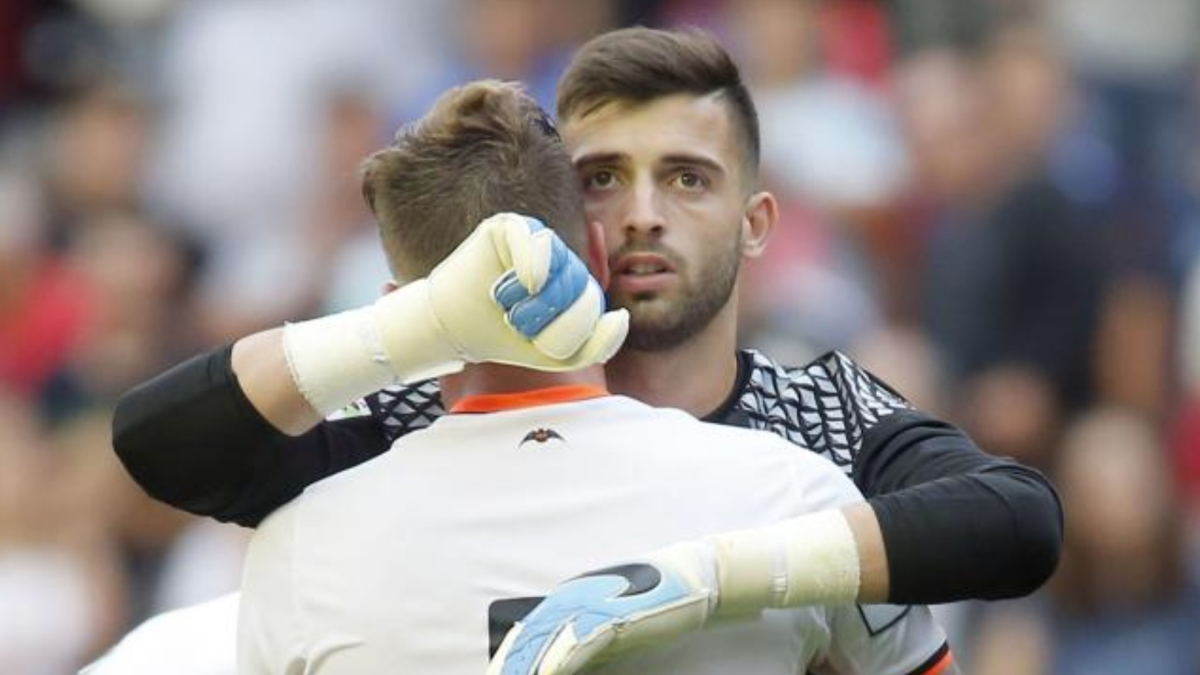 La vuelta de Sivera a Mestalla... con el Alavés y la portería del Valencia, a debate de mercado