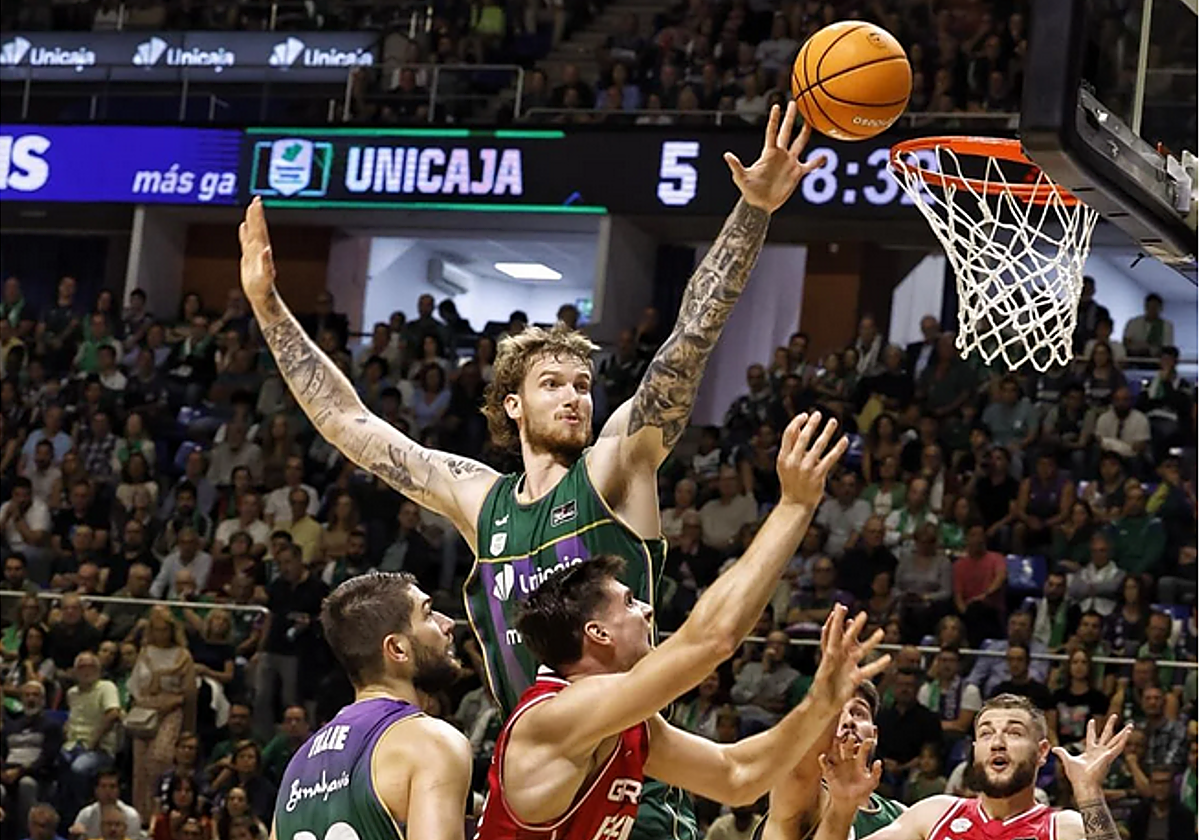 Un Unicaja mermado por las bajas, ante un Girona pleno de moral