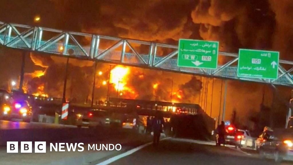 "La noche se convirtió en día": los iraníes relatan a la BBC los ataques contra los depósitos de petróleo