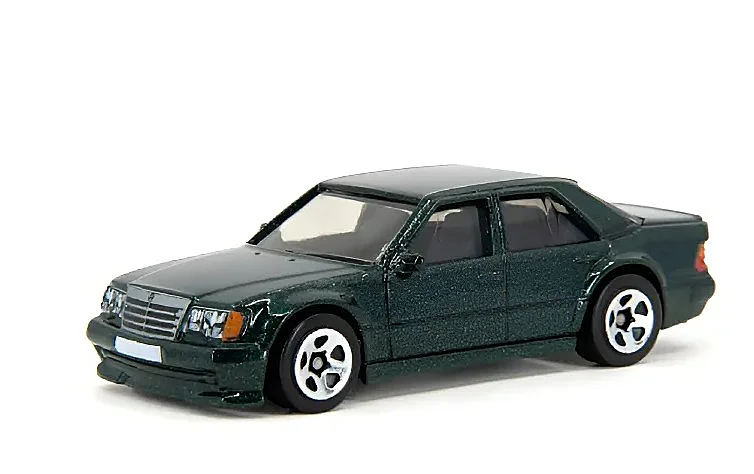 Regala la exclusividad del Mercedes-Benz 500 E Hot Wheels en versión coleccionista