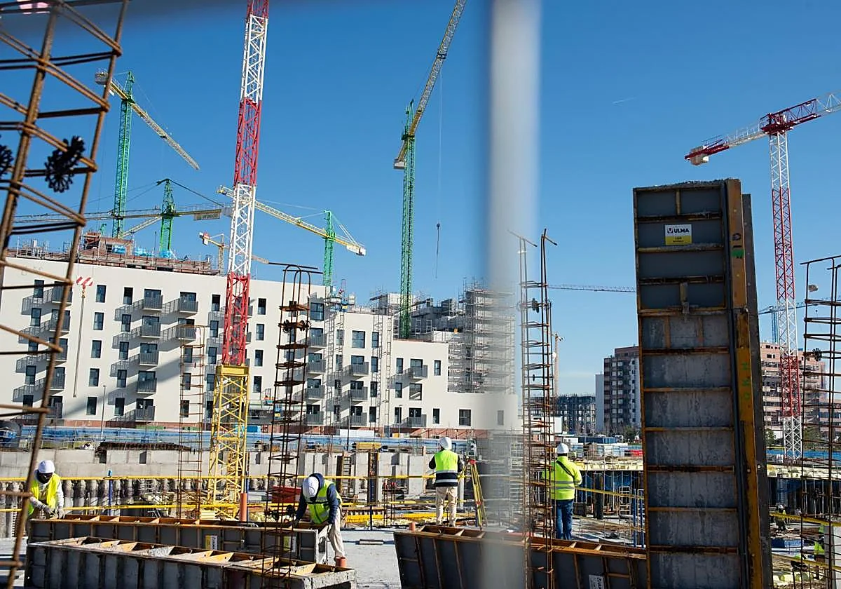 La guerra amenaza con endurecer la crisis de la vivienda por la subida de los materiales