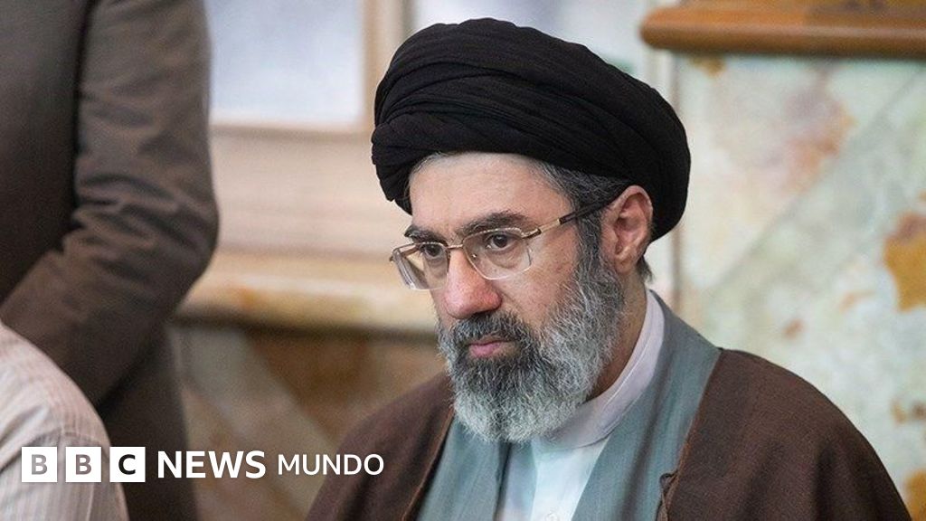 Irán elige a Mojtaba Jamenei como nuevo líder supremo: quién es el misterioso hijo del fallecido ayatolá Alí Jamenei