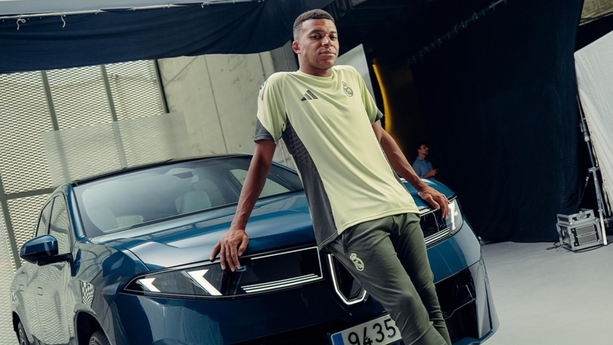 Kylian Mbappé estrena coche<br>
