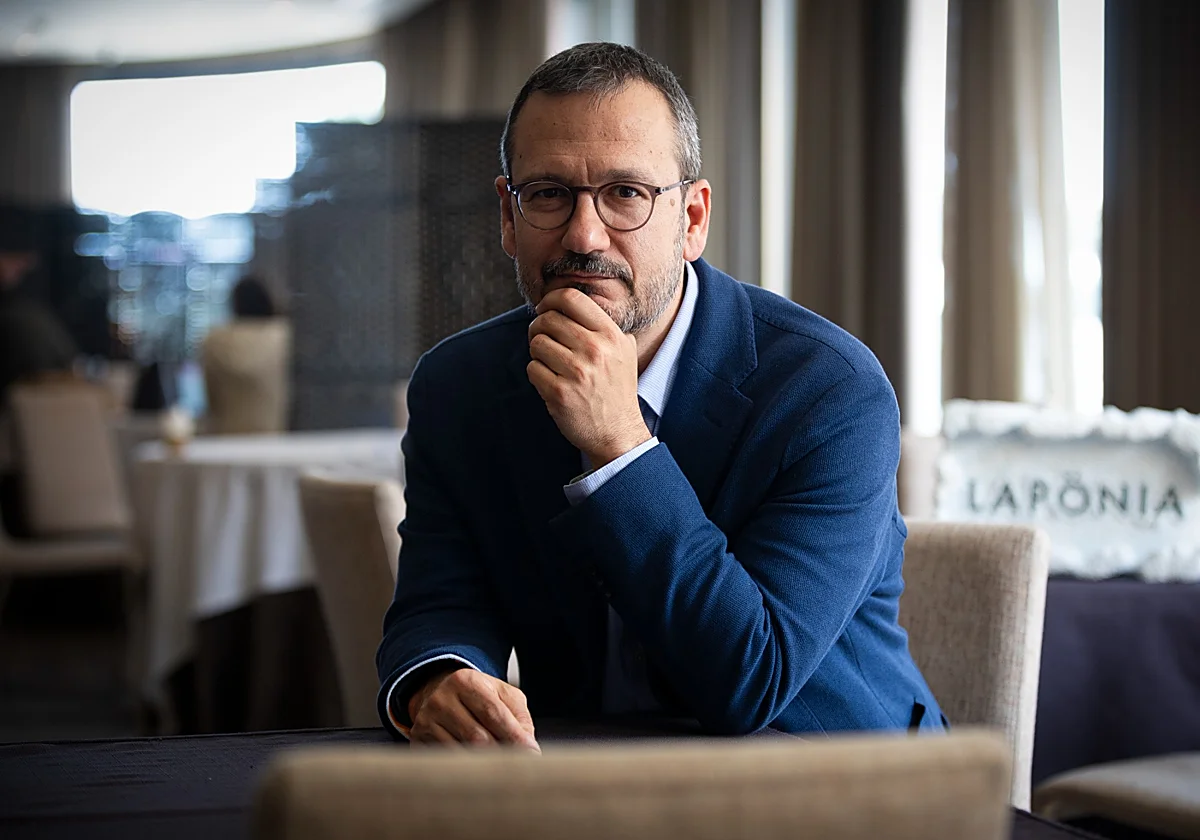 David Serrano, director: «Me siento contento de 'El otro lado de la cama', pero no orgulloso»