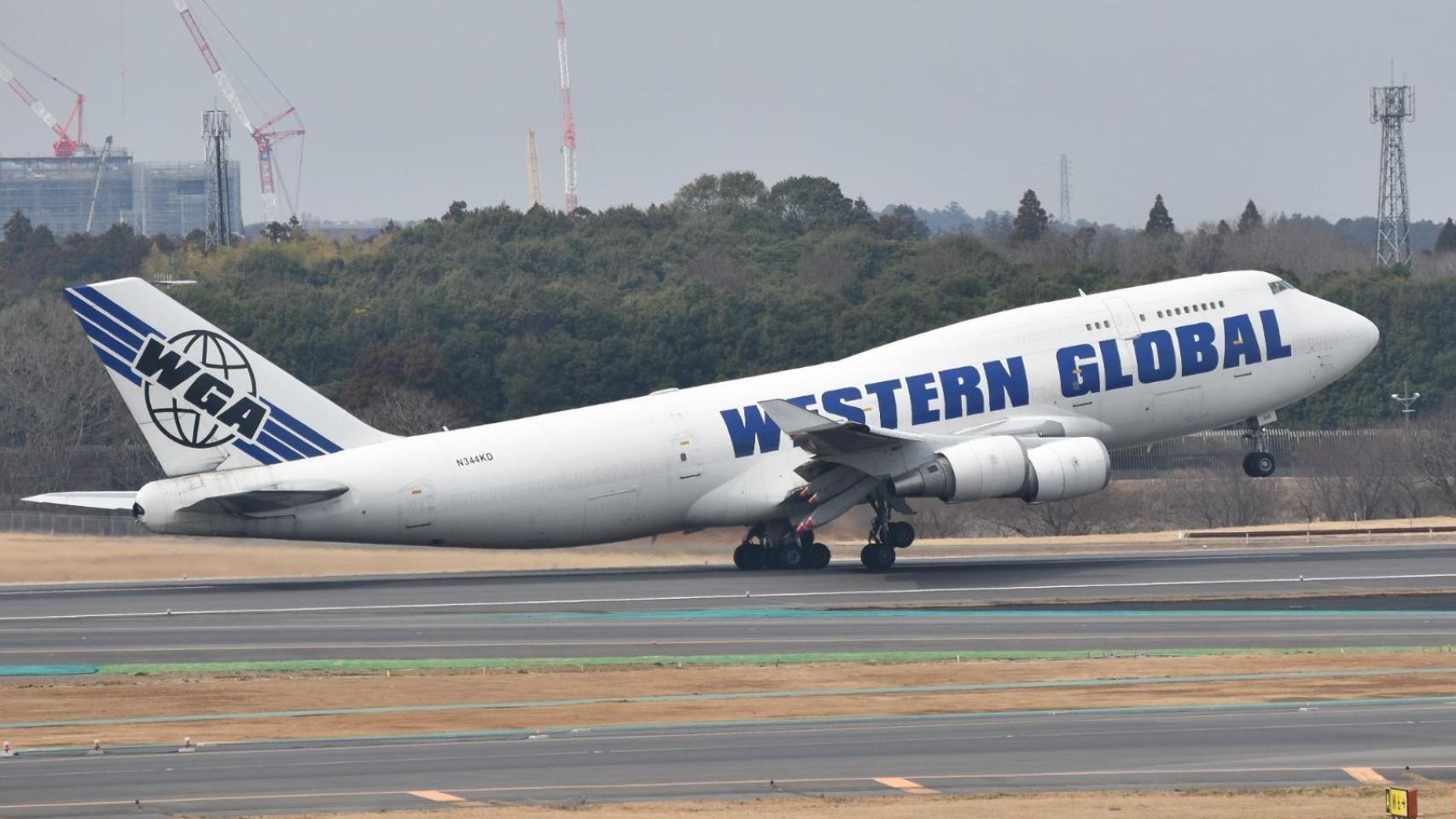 Al menos cuatro aviones de una subcontrata del Pentágono para transporte de tropas han hecho escala en Rota de camino a Irán