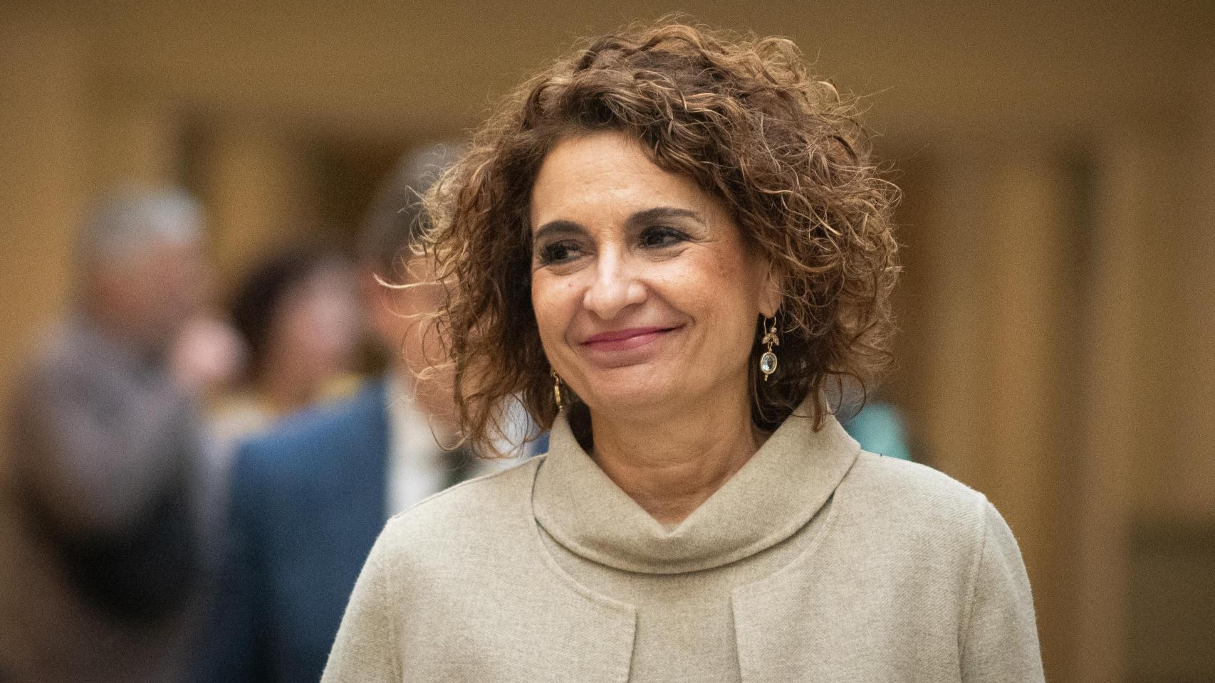 Hacienda recaudará 1.800 millones más si la guerra de Irán lleva a los carburantes a su récord del año 2022