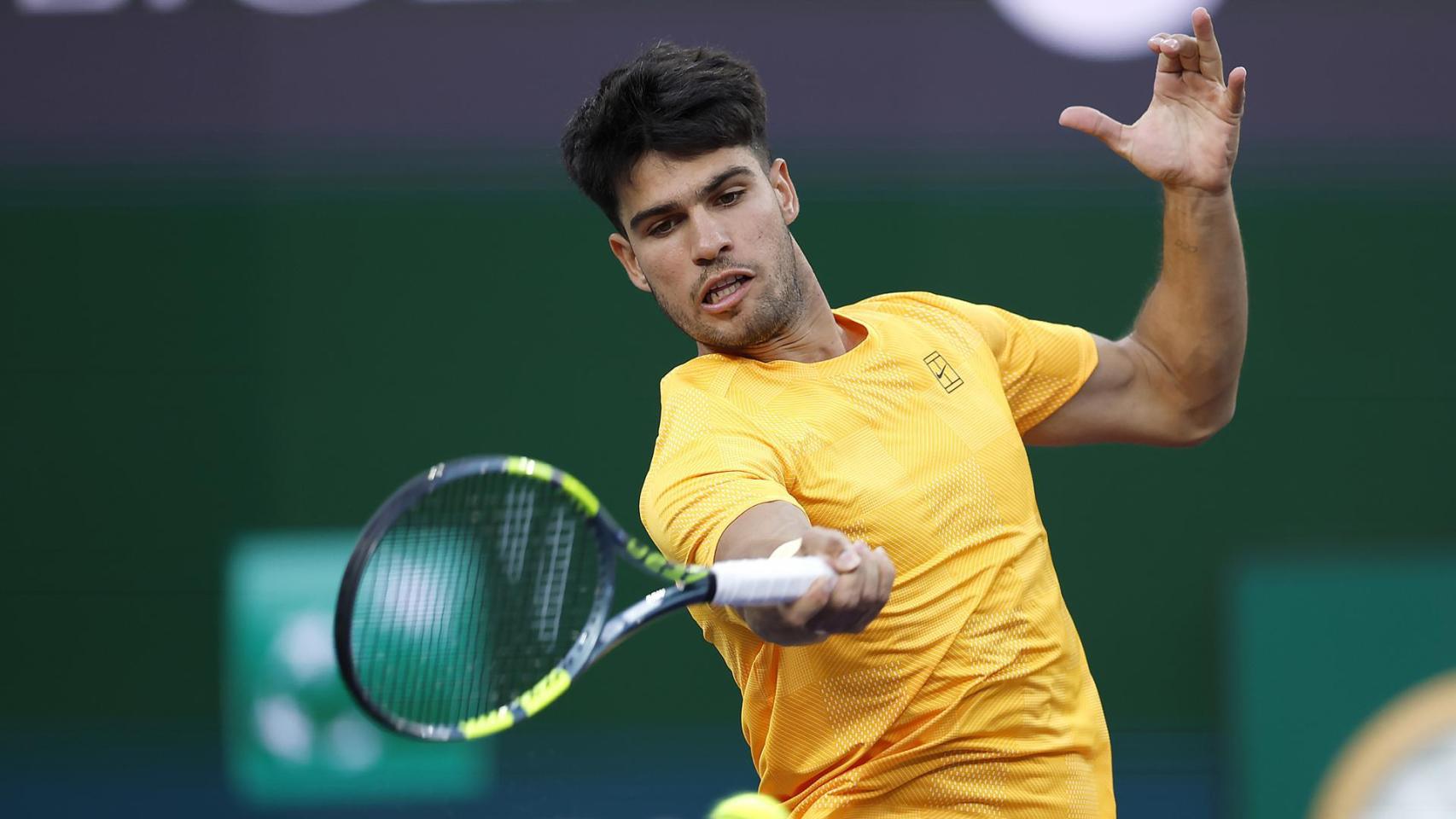 Carlos Alcaraz logra una victoria de superviviente ante Rinderknech en Indian Wells y sigue imbatible en 2026