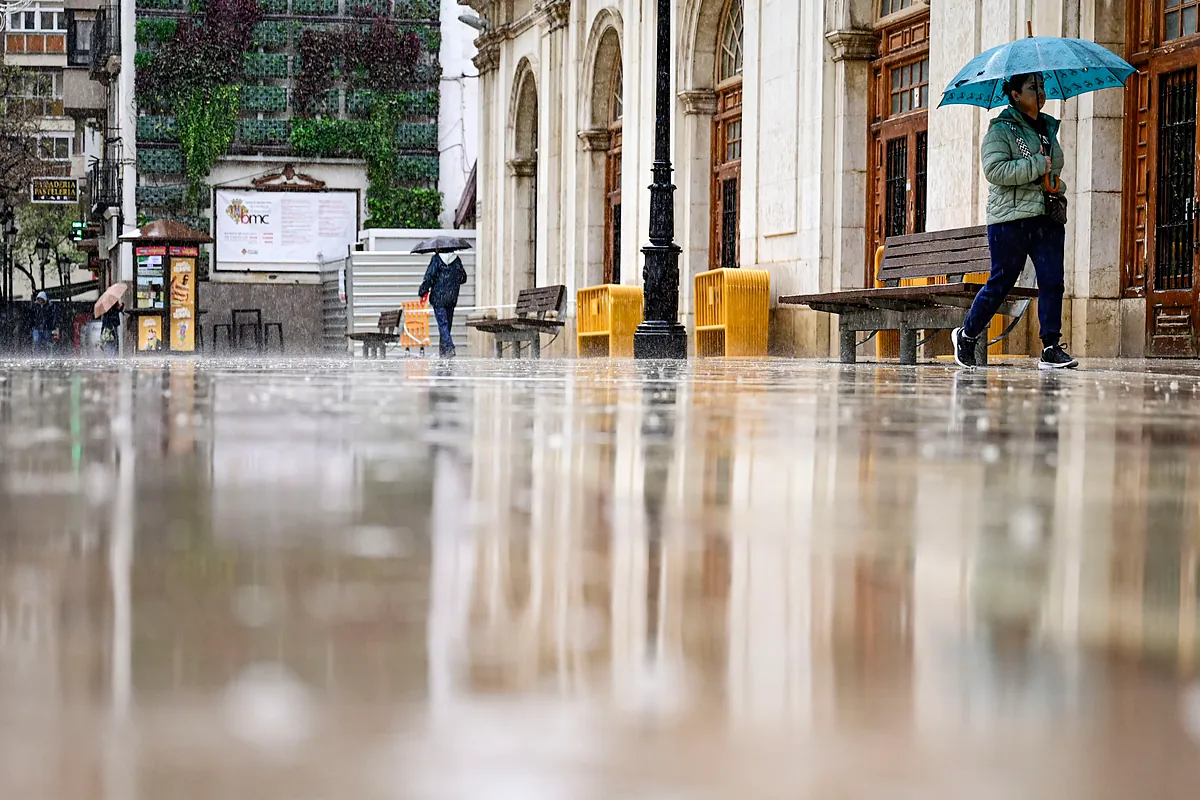 Una dana viste de invierno el sureste con frío de enero, lluvia y nieve