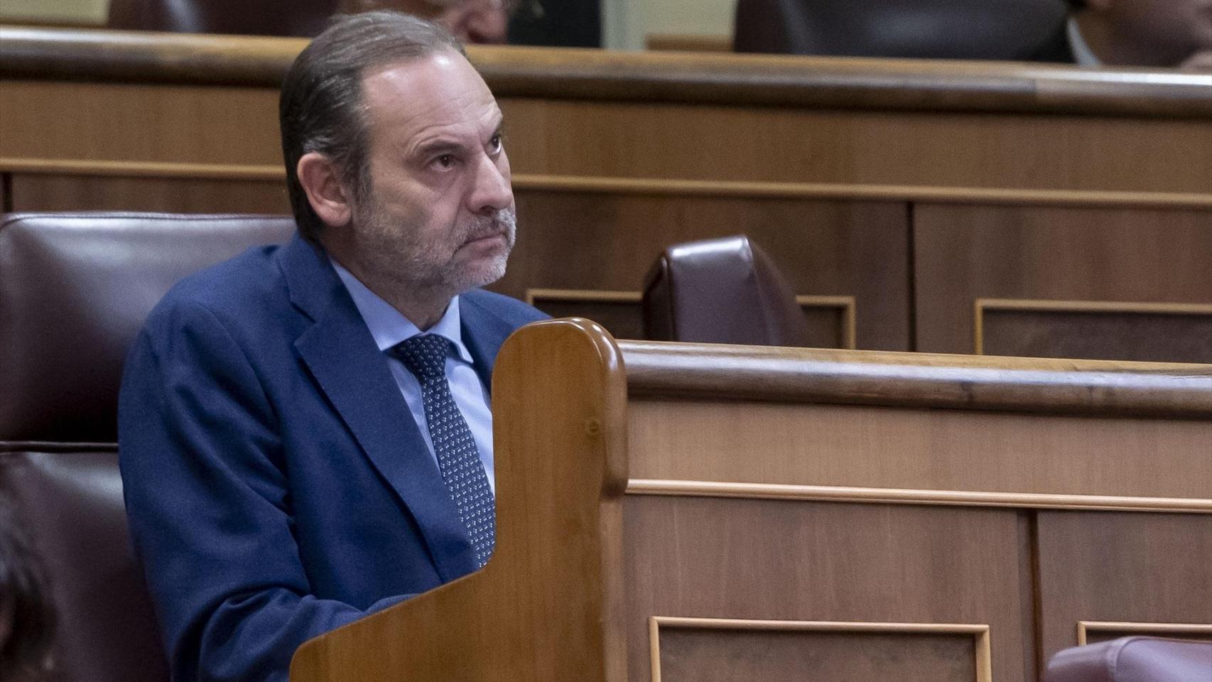 La 'trama del fuel' destinó un millón de euros a sobornos a Ábalos y otros cargos: "Se les ha dado más de un kilo"