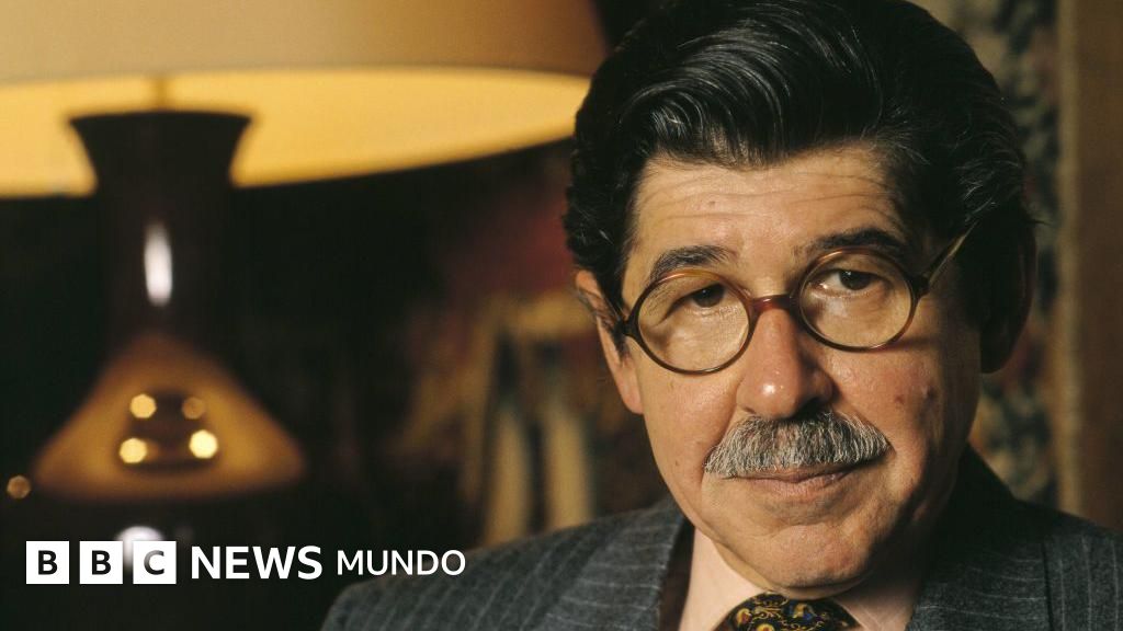 Muere a los 87 años Alfredo Bryce Echenique, el escritor que retrató con acidez a la élite de Perú en "Un mundo para Julius"