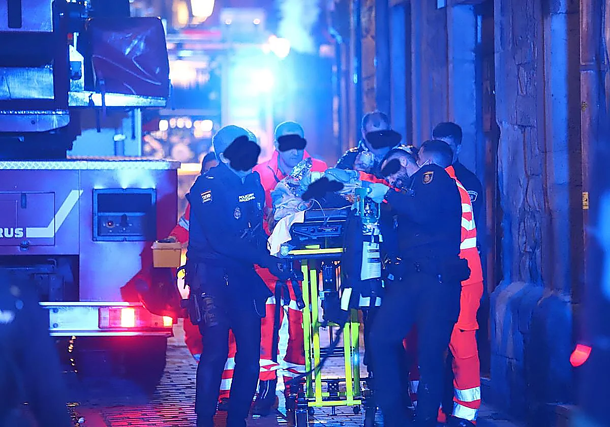 Tres muertos y cuatro heridos en el incendio de un edificio de viviendas en Miranda de Ebro