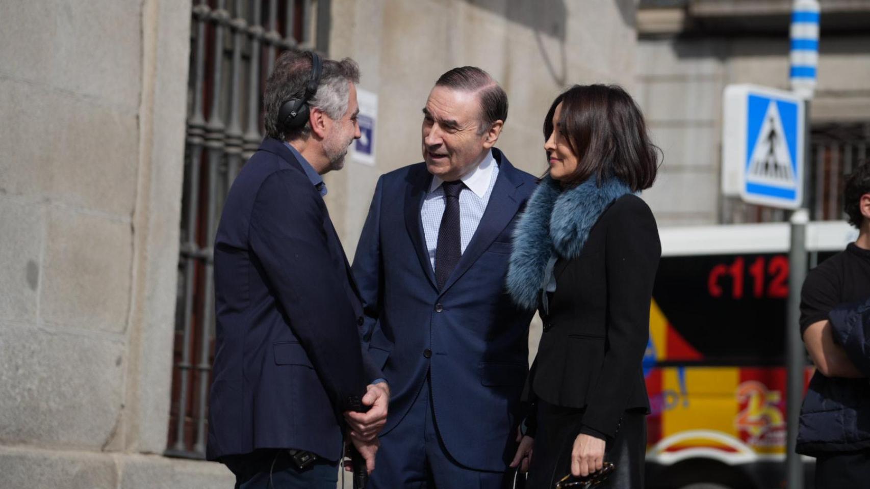 Compañeros y amigos despiden a Raúl del Pozo: "Tenía el veneno del periodismo en la sangre como forma de vida"