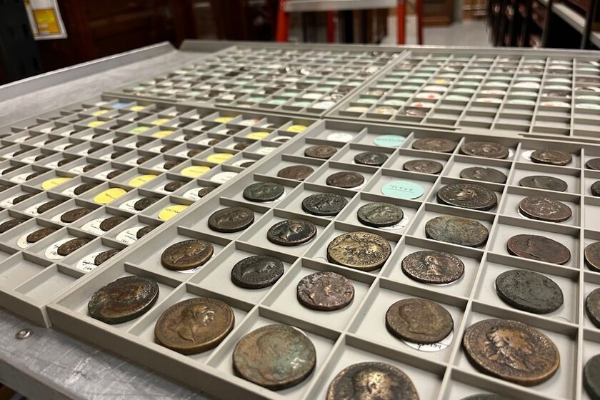 Alguien pagó el autobús en Inglaterra con una extraña moneda en los años 50. Resultó ser un tesoro de Cádiz de hace 2.000 años