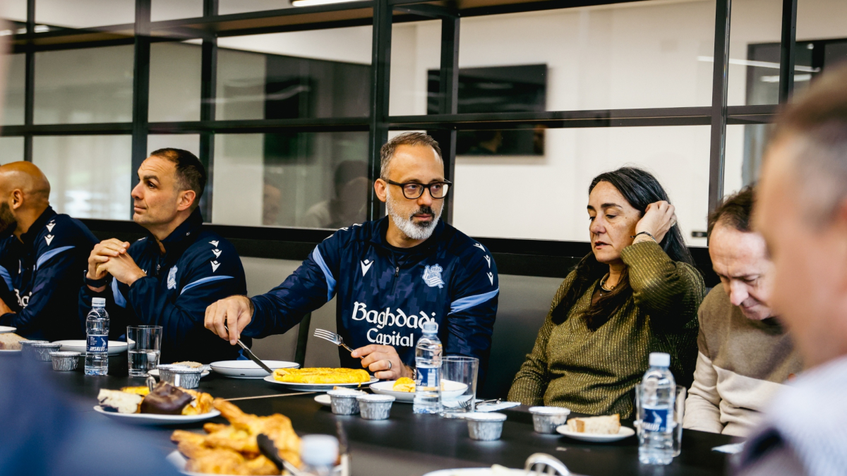 Matarazzo: "Todos los días doy gracias por poder trabajar en un sitio tan especial como la Real"