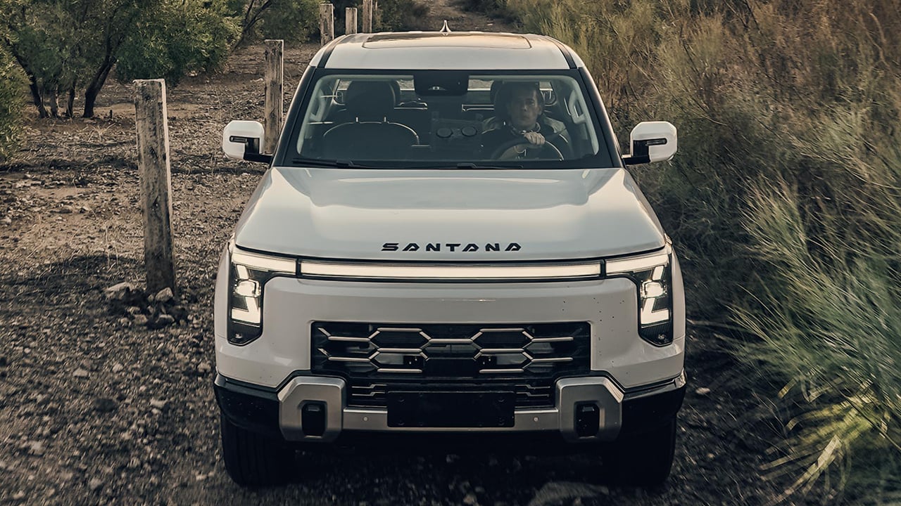Santana pone fecha a la llegada de sus primeros SUV 4x4 y al inicio de la producción en Linares